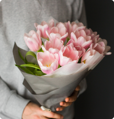 Букет розовых тюльпанов
